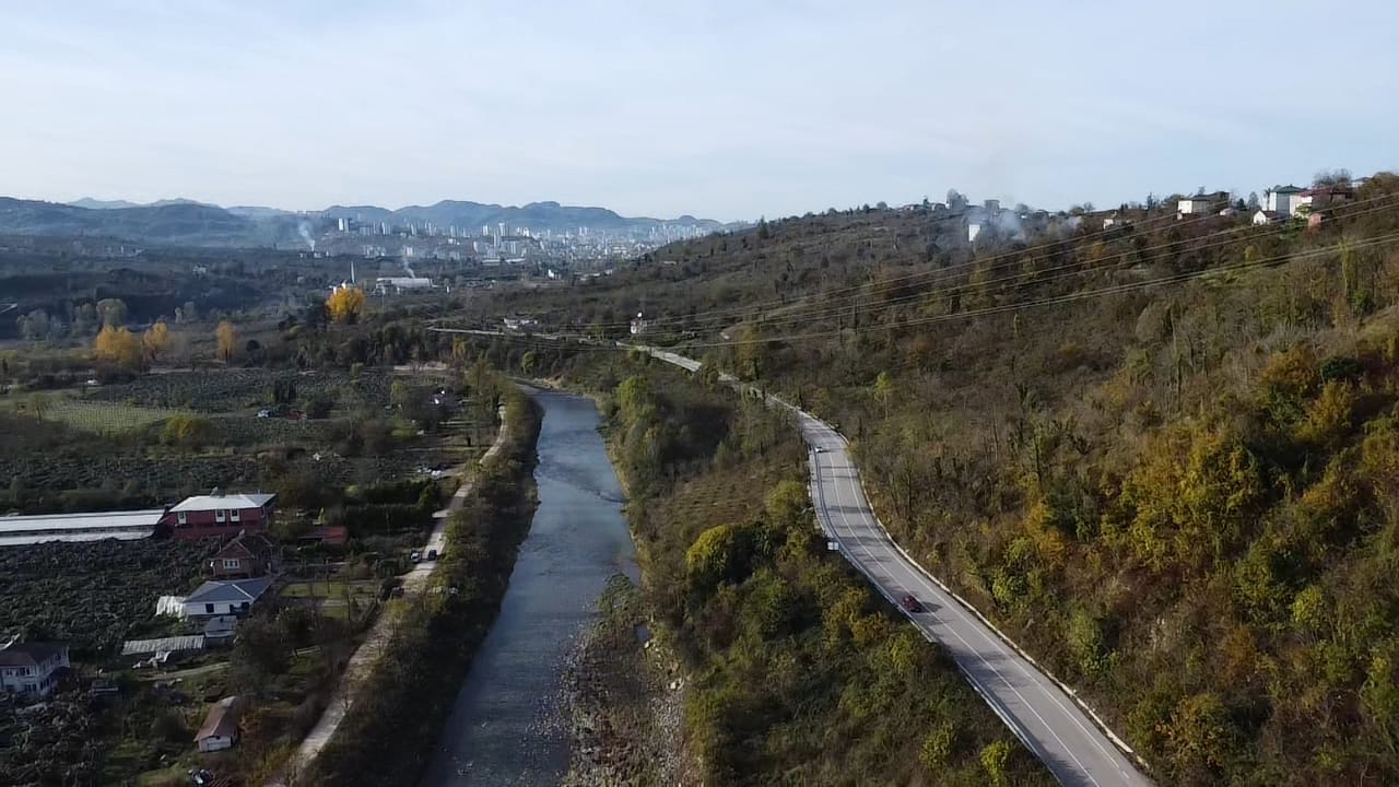 FATSA YENİPAZAR MH. ILICA VE KAVRAZ YOLU ARASINDA SATILIK BAHÇE